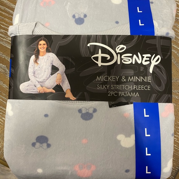 NWT Disney 2-piece pajama set - Picture 8 of 9